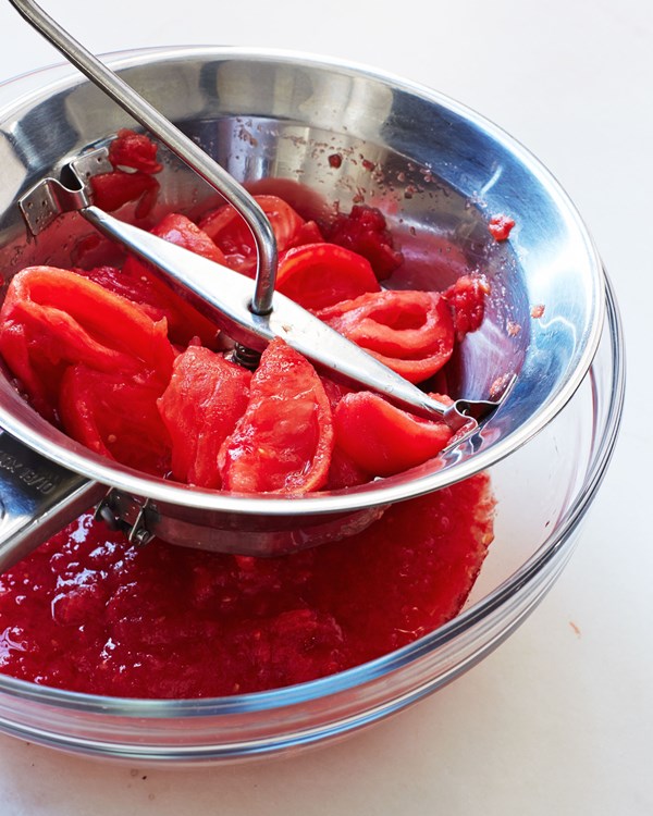 Tomato purée 