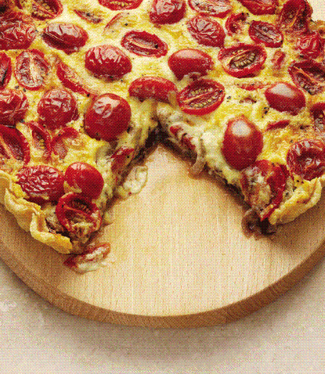 Tomato, red onion and crème fraîche tart
