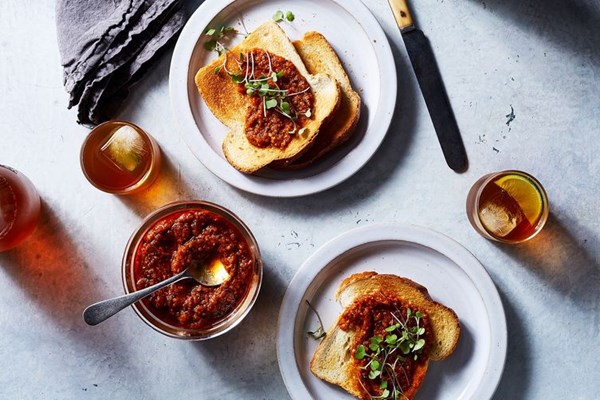 Tomato relish with smoked jalapeño and arbol chile
