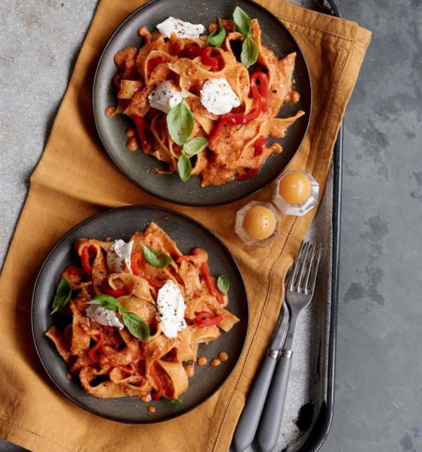 Tomato Romesco goats' cheese pasta