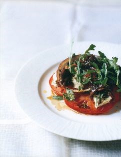 Tomato salad with caramelised onion and blue cheese