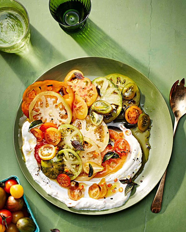 Tomato salad with chile yogurt