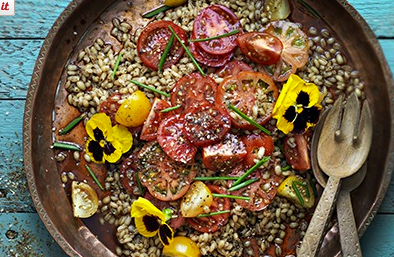 Tomato salad with flowers, za'atar and freekeh