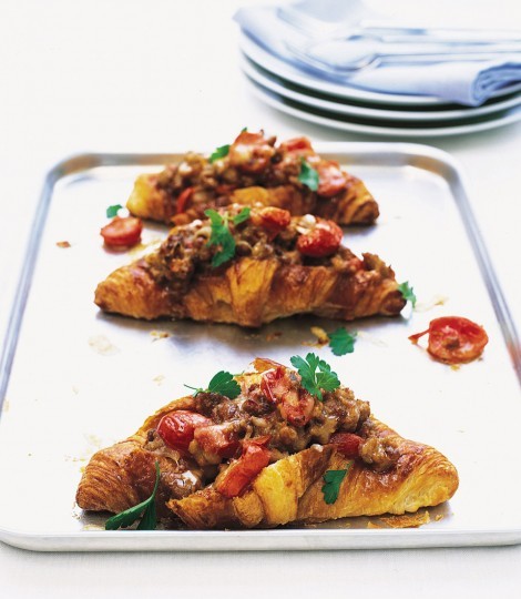 Tomato, sausage and Emmental croissants