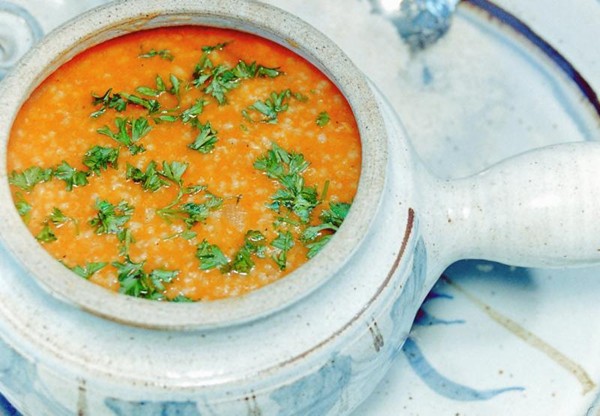 Tomato soup with rice (Shorbat tamata bit-timman)