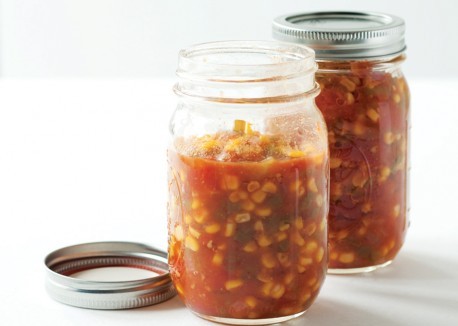 Tomato, sweet corn, and bell pepper relish