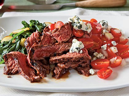 Tomato-Vidalia-blue cheese salad