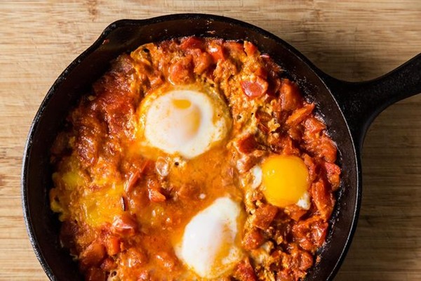 Tomato-y, yogurt-y shakshuka