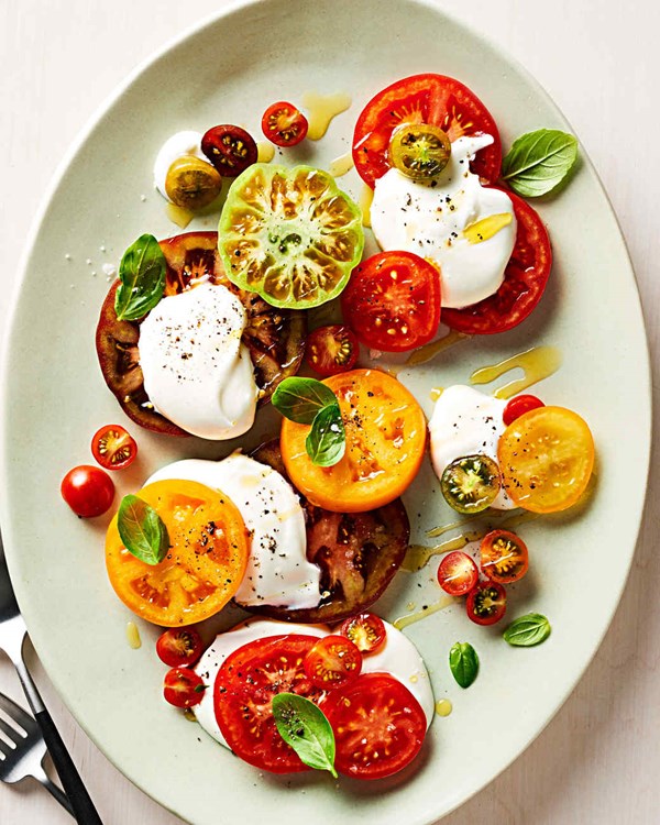 Tomatoes with lightly whipped cream