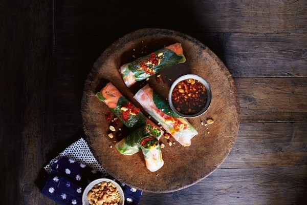 Torched salmon & apple rice paper rolls