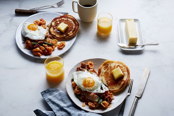 Tortellini with pancakes and eggs