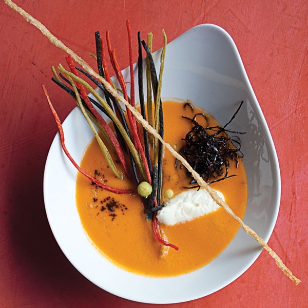 Tortilla soup (Sopa de tortilla)