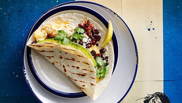 Tortillas with cheese, beans and chorizo (Baleadas)