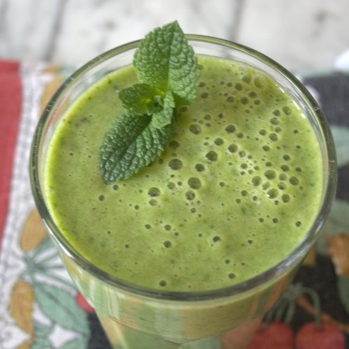 Totally green breakfast smoothie