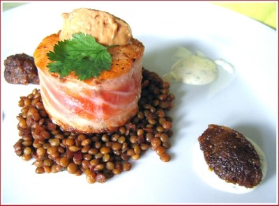 Tournedos of salmon, spiced lentils and foie gras