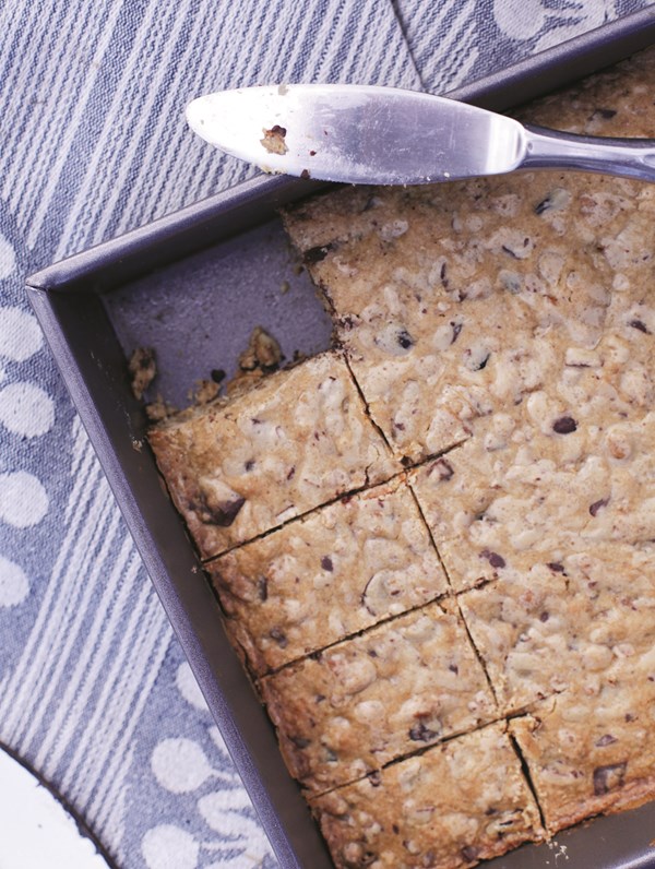 Trail mix blondies