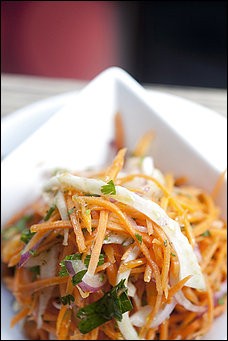Travis Timberlake's vinegar slaw