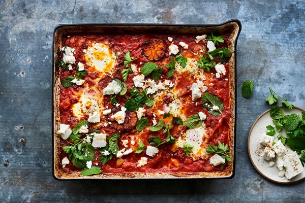 Traybake harissa shakshuka