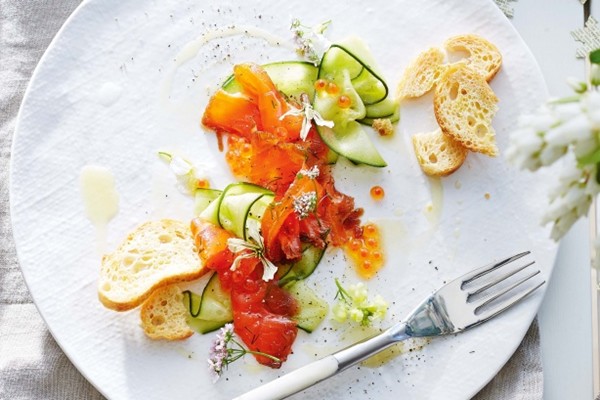 Treacle & whisky-cured salmon with quick-pickled cucumber