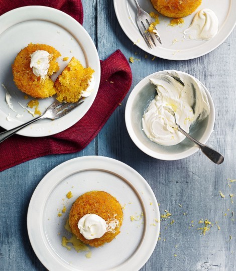 Treacle and ginger sponges