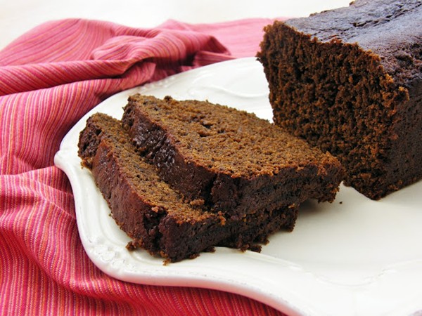 Treacle gingerbread loaf