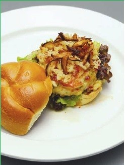 Tre's surf-and-turf burger