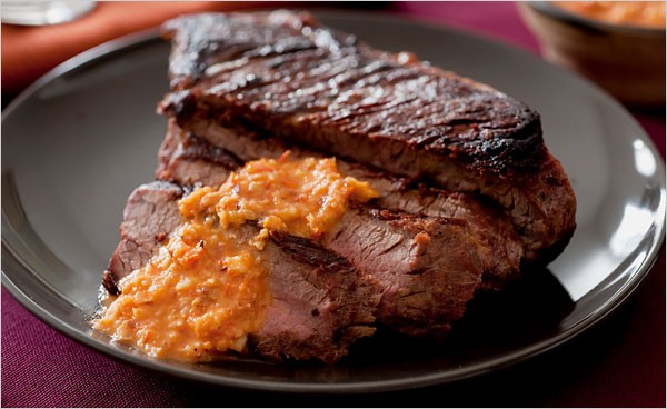 Tri-tip steak with tomato romesco