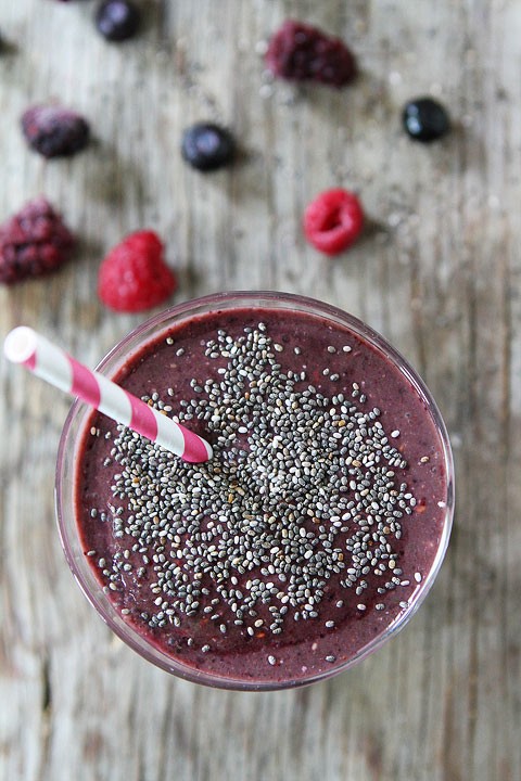 Triple berry chia smoothie