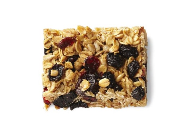 Triple-berry granola bars