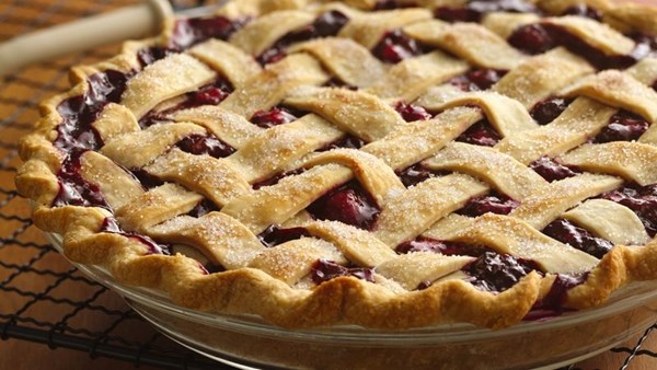 Triple berry pie
