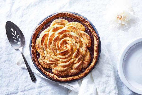 Triple berry "rose" pie