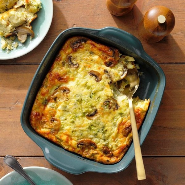 Triple-cheese broccoli puff