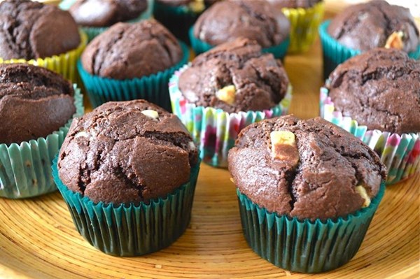 Triple chocolate buns