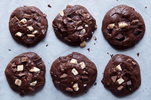 Triple chocolate madness cookies
