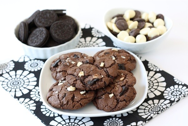 Triple chocolate Oreo chunk cookies
