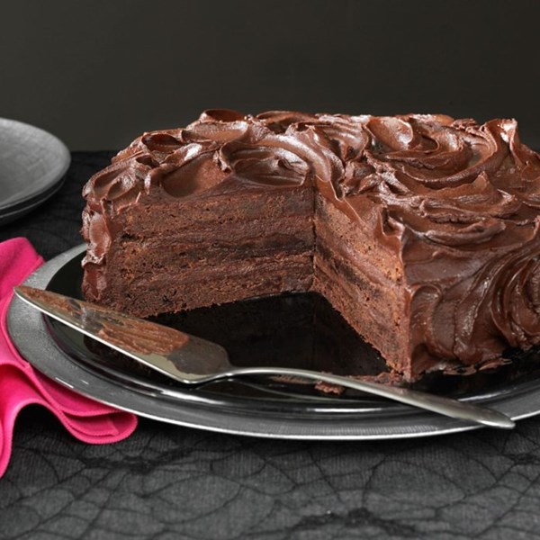 Triple-layer brownie cake
