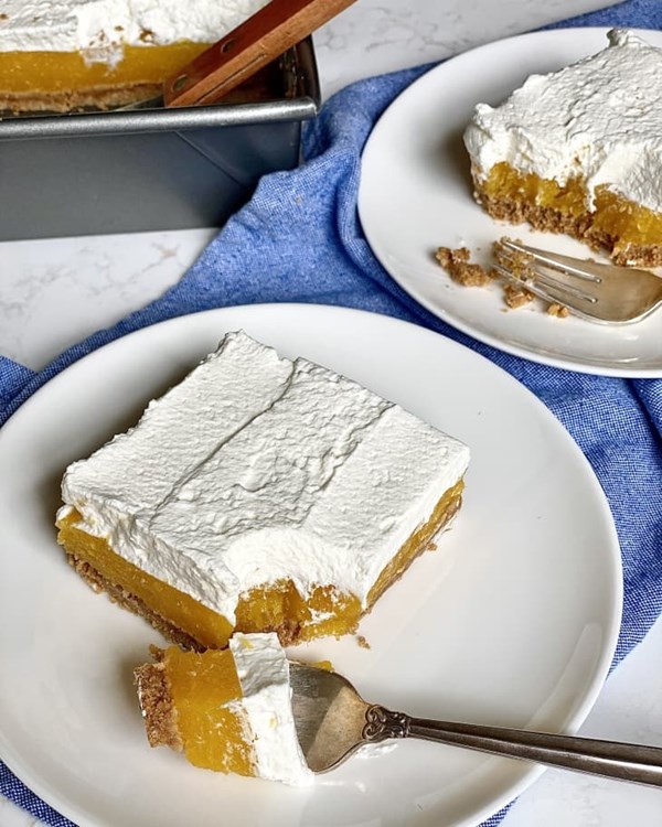 Triple-layer no-bake mango bars