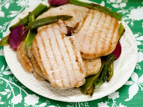 Tripple pepper pork chops