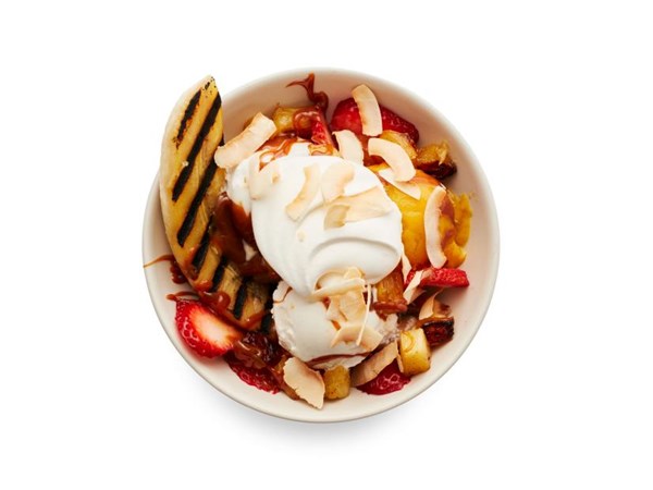 Tropical grilled banana splits 