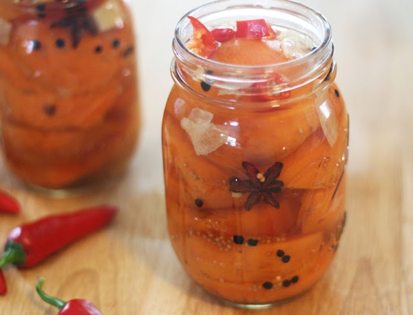 Tropical heat pickled apricots