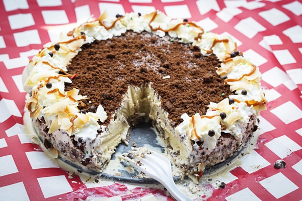 Tropical ice cream cake