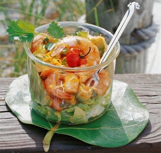 Tropical shrimp cocktail (Cóctel de camarones tropical)