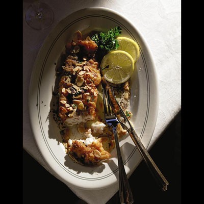 Trout with brown butter and almonds (Trout meunière amandine)