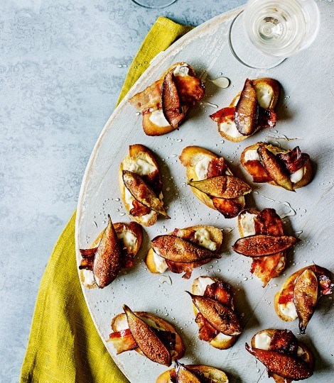 Truffle honey-roasted fig and pancetta crostini with Gorgonzola