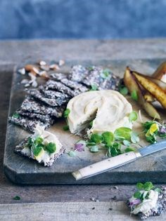 Truffled cashew cheese & caramelised pears with seeded crackers