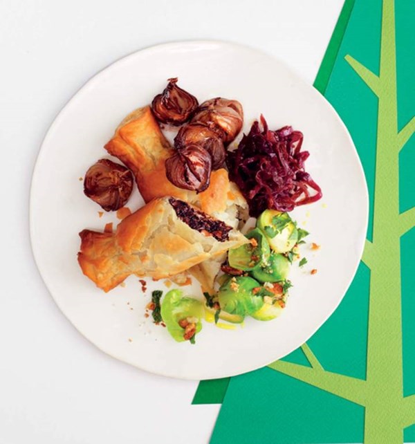 Truffled mushroom cracker with Port shallots