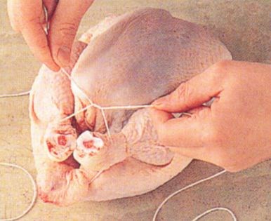 Trussing small birds