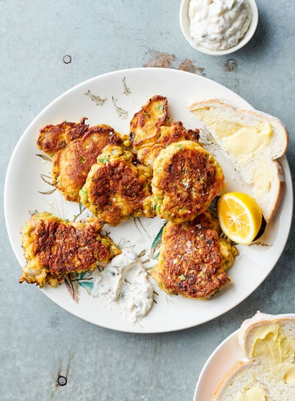 Tuatua fritters