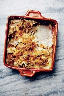 Tuna & buckwheat-pasta gratin