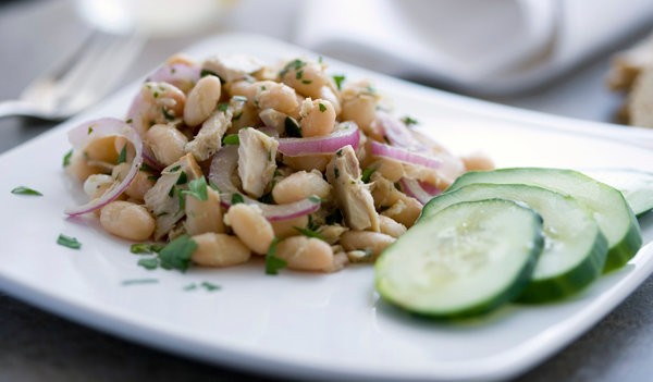 Tuna and bean salad 